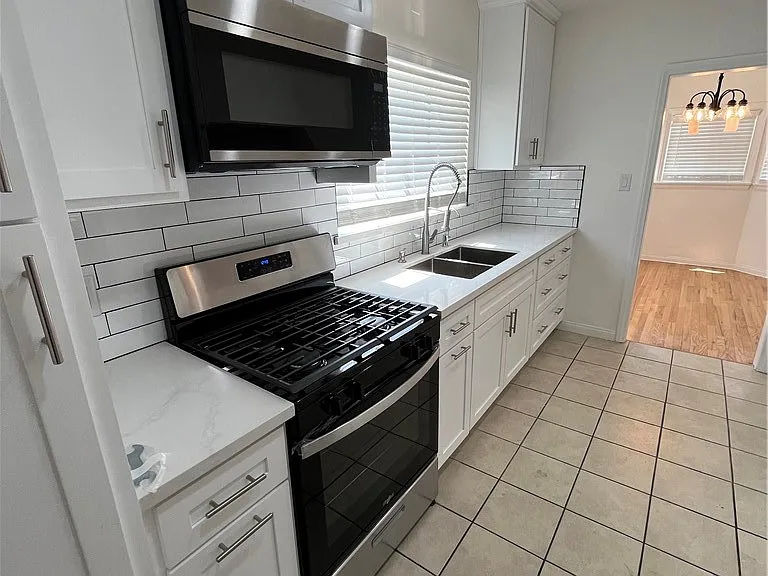 9441 Beverly St — Photo 21