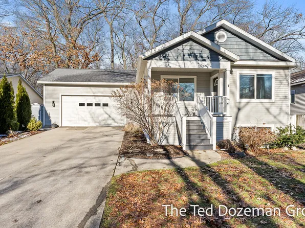 380 Elm St, Holland, MI 49424