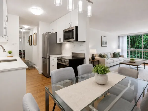2012 Fullerton Ave #519, North Vancouver, BC V7P 3E3