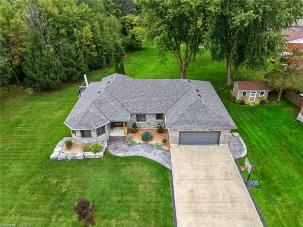 29 McDonald St W, North Perth, ON N4W 1K5