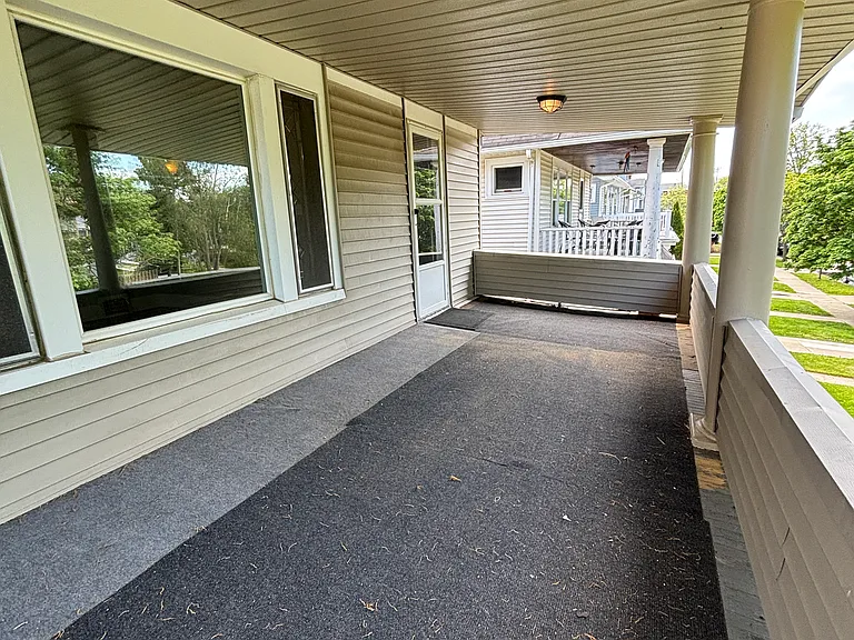 1263 Donald Ave — Photo 15