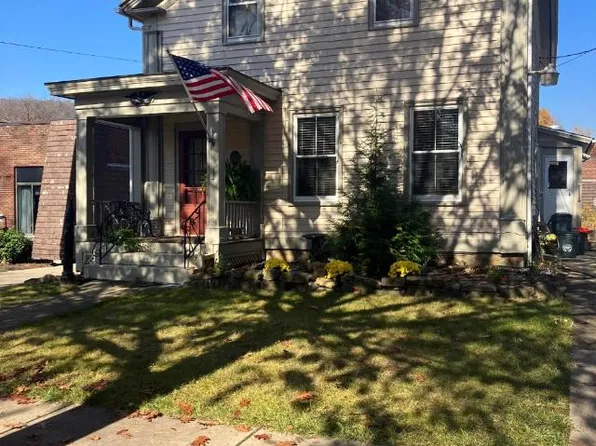8 2nd Ave #1, Warren, PA 16365
