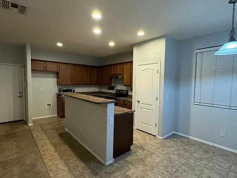 4839 W Dunbar Dr — Photo 5