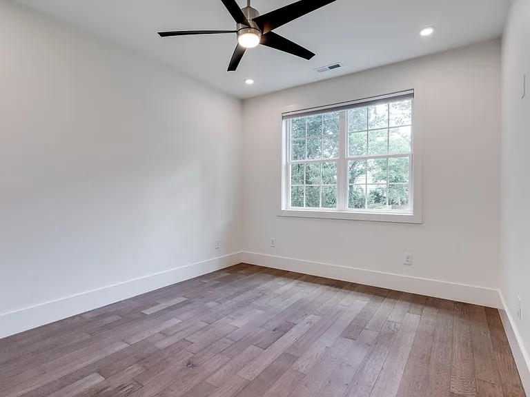 3011 Harlin Dr — Photo 37