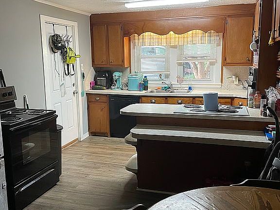 4th image of 315 Morgan Dr