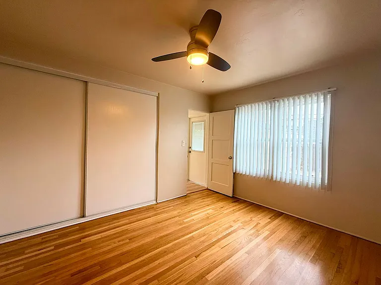 4756 Cape May Ave — Photo 14