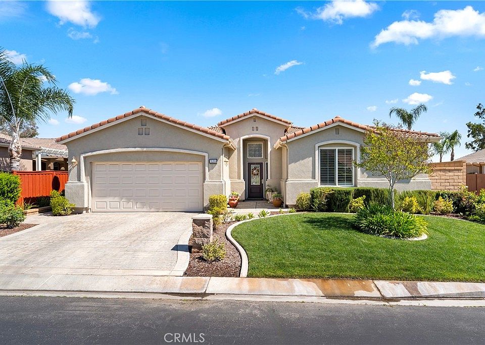 1st image of 520 Olazabal Dr