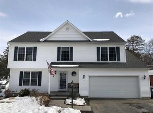 11 Judd Ln, Wynantskill, NY 12198