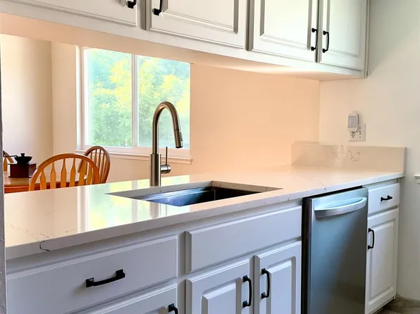 40390 Grimmer Blvd, Fremont, CA 94538