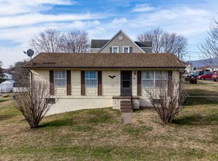 502 7th St, Elkton, VA 22827