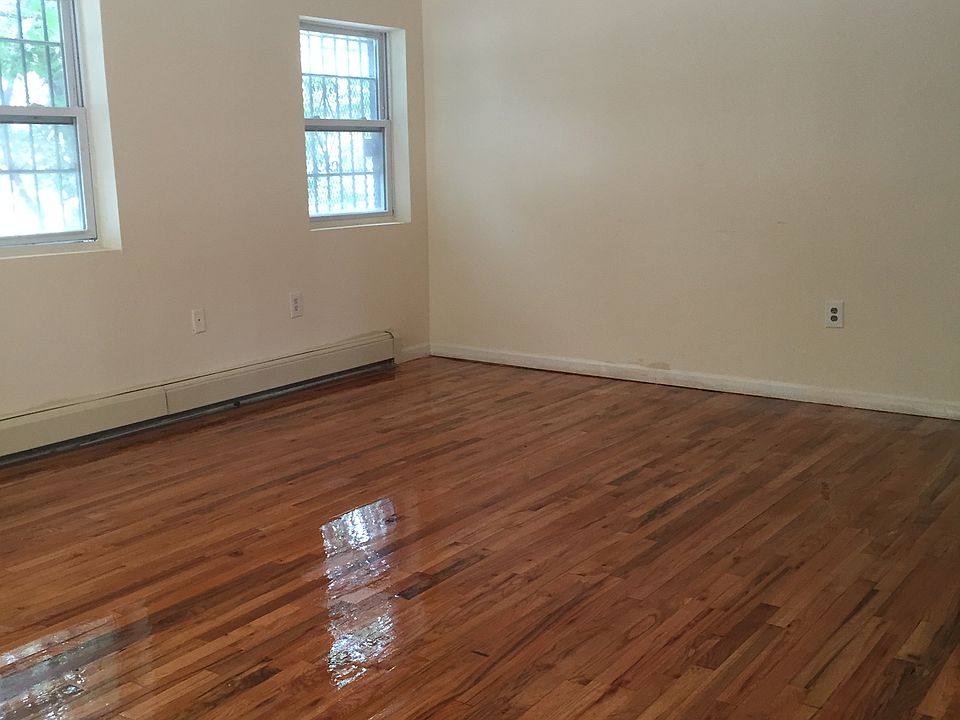 2nd image of 2114 Mapes Ave #1