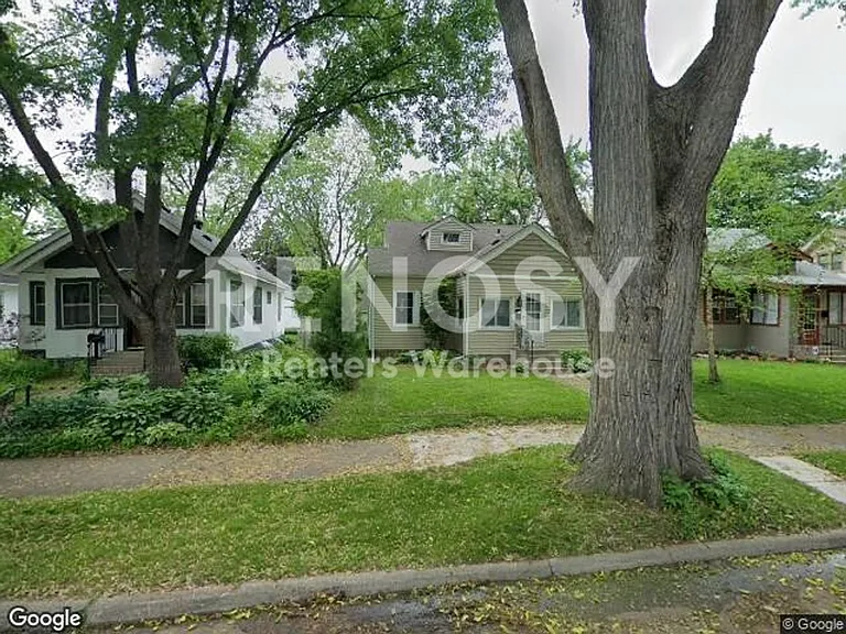 4244 45th Ave S — Photo 3
