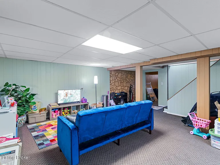 10807 Helmsdale Ln — Photo 39