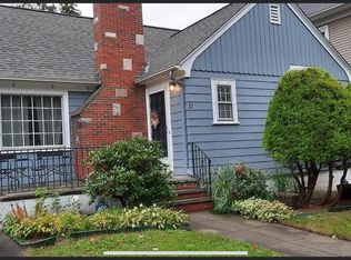 27 Hilltop Ave, Providence, RI 02908