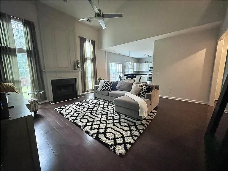 2584 Alvecot Cir SE — Photo 7
