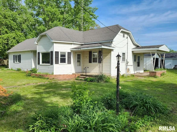 411 W North St, Morrisonville, IL 62546