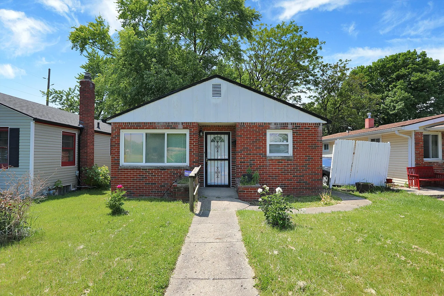 1210 N Tremont St photo 1
