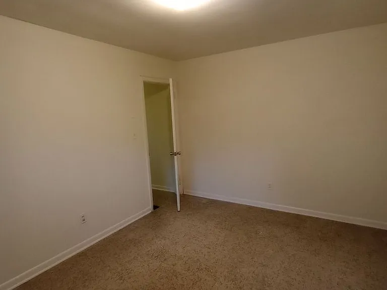 936 Fortwood St #A — Photo 34