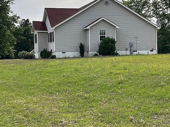 4th image of 210 Bass Pond Rd