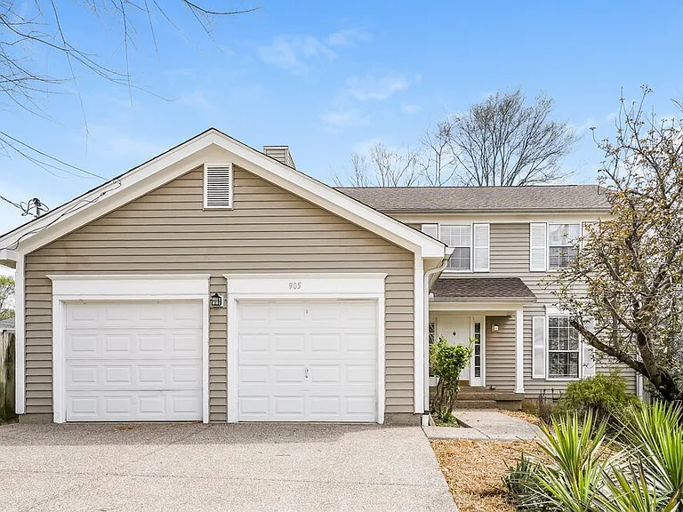 905 Traceton Ct — Photo 1