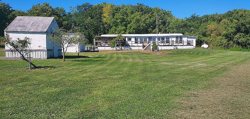 1st image of 3899 Deerlick Springs Rd