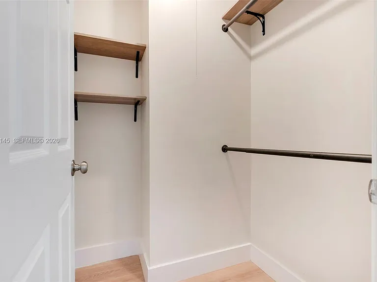 702 NW 18th St #1-2 — Photo 10