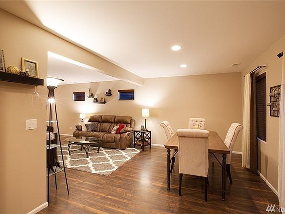3rd image of 5427 Park St E