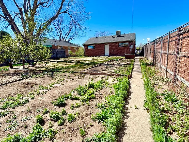 3556 Fairfax St — Photo 19