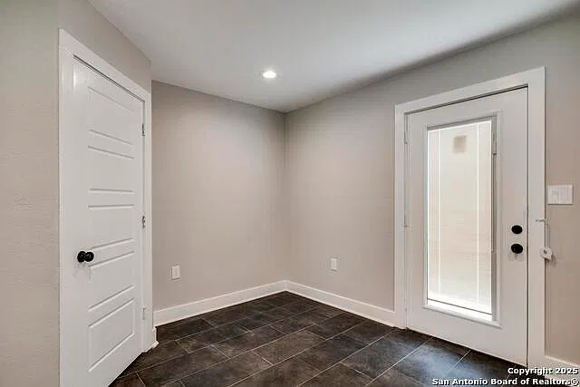 349 Will Rogers Dr #B — Photo 9