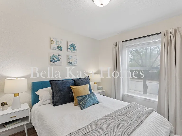 903 Spello Cir — Photo 14