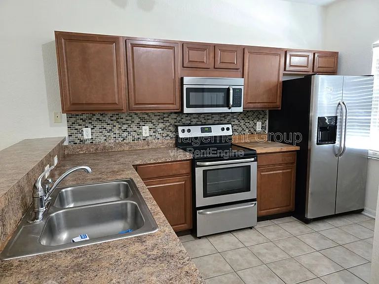 6101 Lake Marion Golf Resort Dr — Photo 9