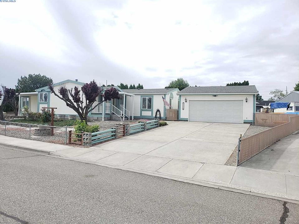 1st image of 8409 W Canyon Ave