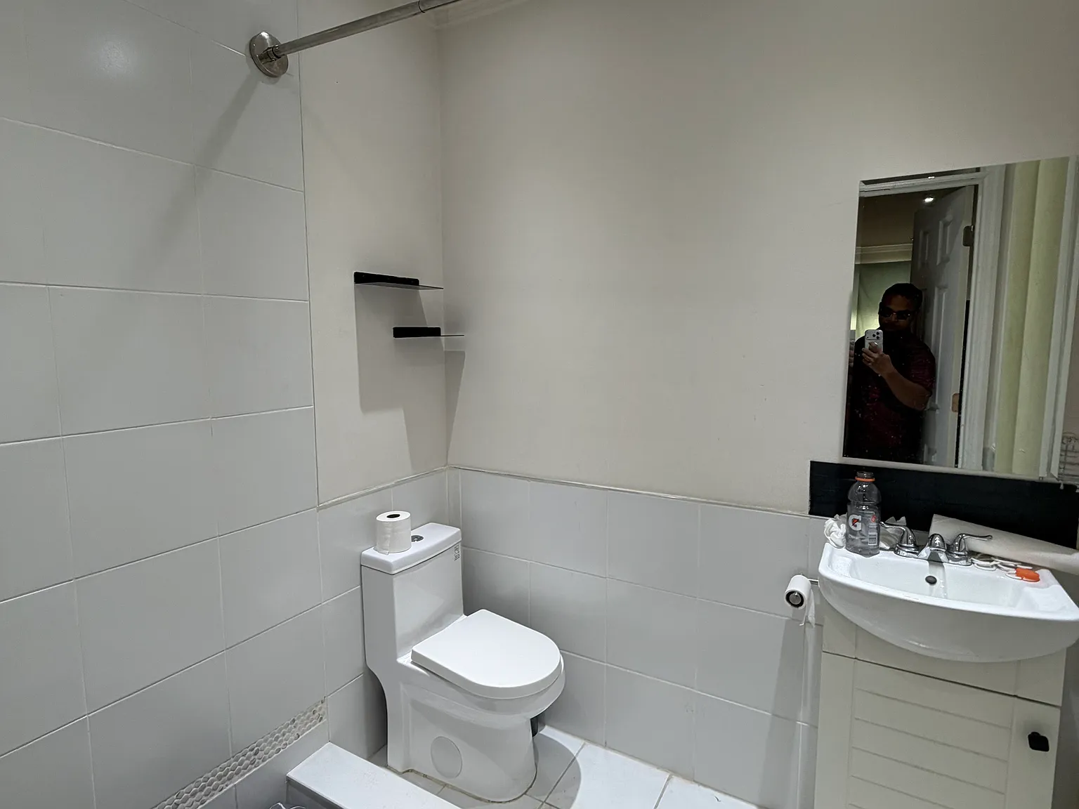 3 bed, 1200 sqft, $3,200 — Photo 3