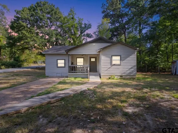402 E Barrett St, Tyler, TX 75702