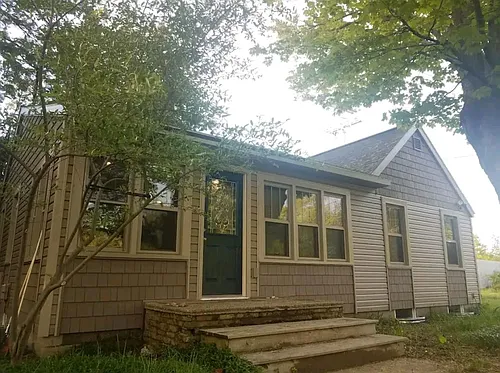 9815 E Cherry Bend Rd Photo 1