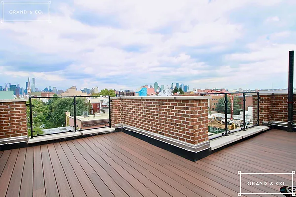 Rented by Grand & Co. | media 62