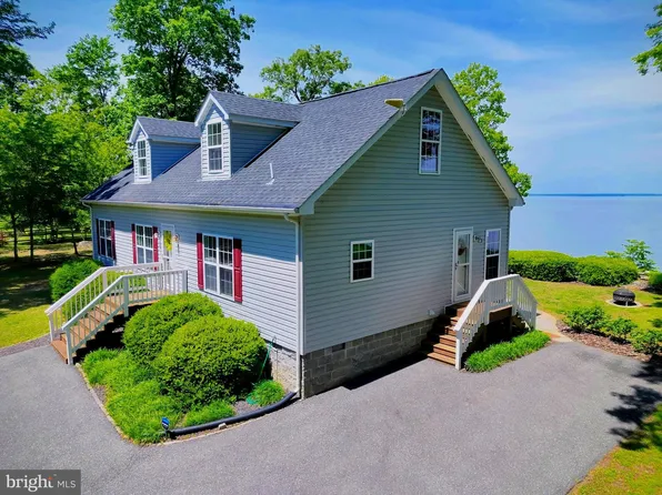 151 Bald Eagle Dr, Montross, VA 22520