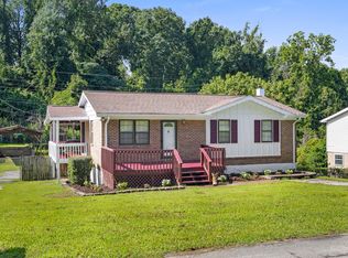 9027 Wooten Rd, Chattanooga, TN 37416