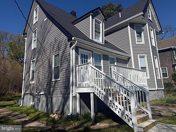 2nd image of 808 Winston Ave