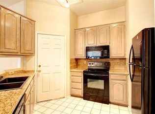 376 Arbor Ln, Euless, TX 76039