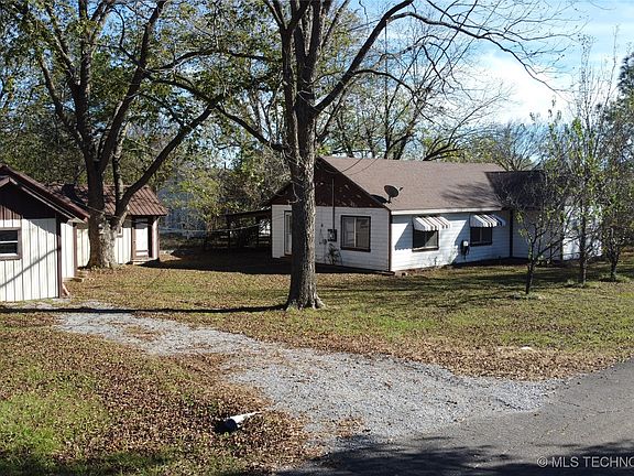 3rd image of 1109 W Rock Island Ave