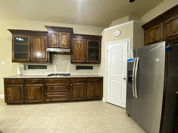 5th image of 6120 Eldridge Ln
