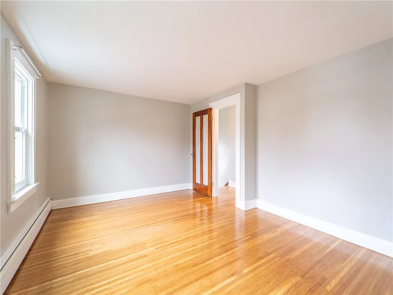 38 Elgrove Rd — Photo 17