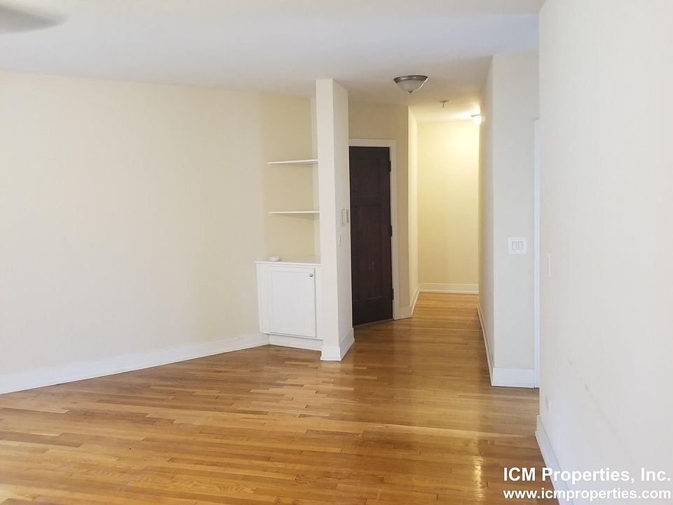 1st image of 1837 W Foster Ave #1D