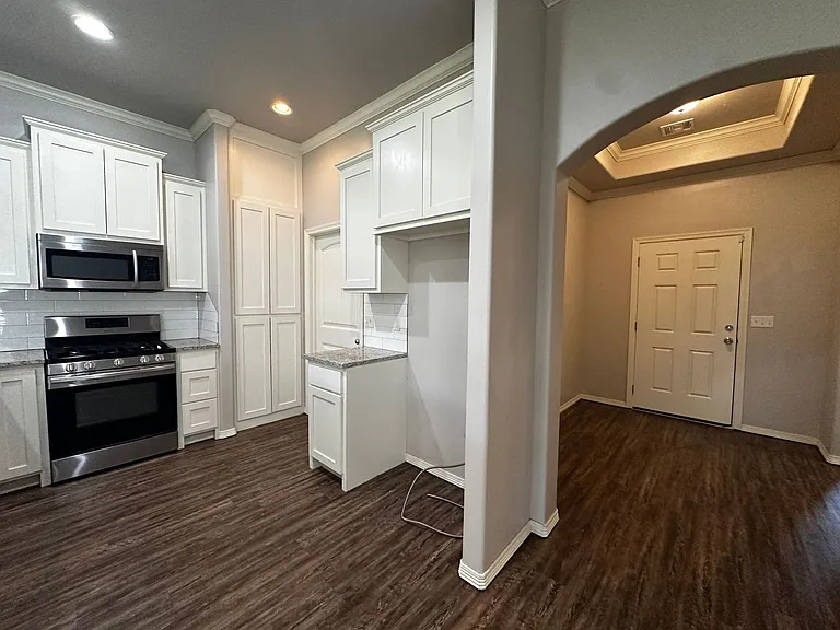 2316 Alta Vista Ln — Photo 11