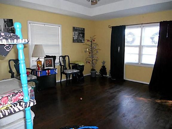 5th image of 3008 W 4th Ave