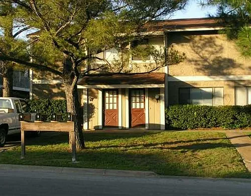 1107D Holik Dr Photo 1