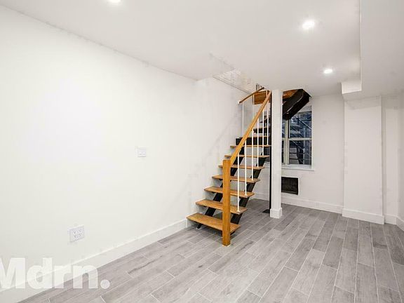 2nd image of 150 E 83rd St APT 1D