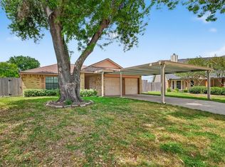 1906 Westbriar Ct, Deer Park, TX 77536