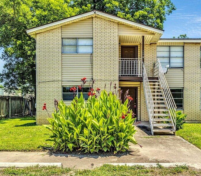 1st image of 726 Martindale Rd